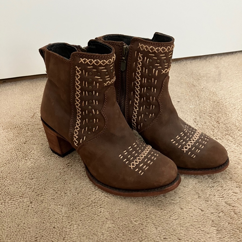 Liberty Black booties size 7